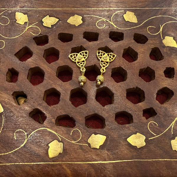 Gold Stud - STG0048