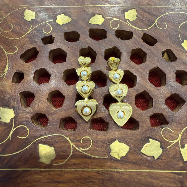 Gold Stud - STG0068