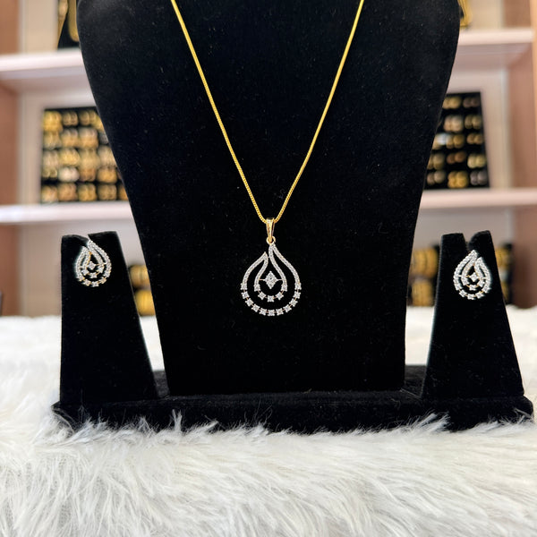 Diamond Pendant Set
