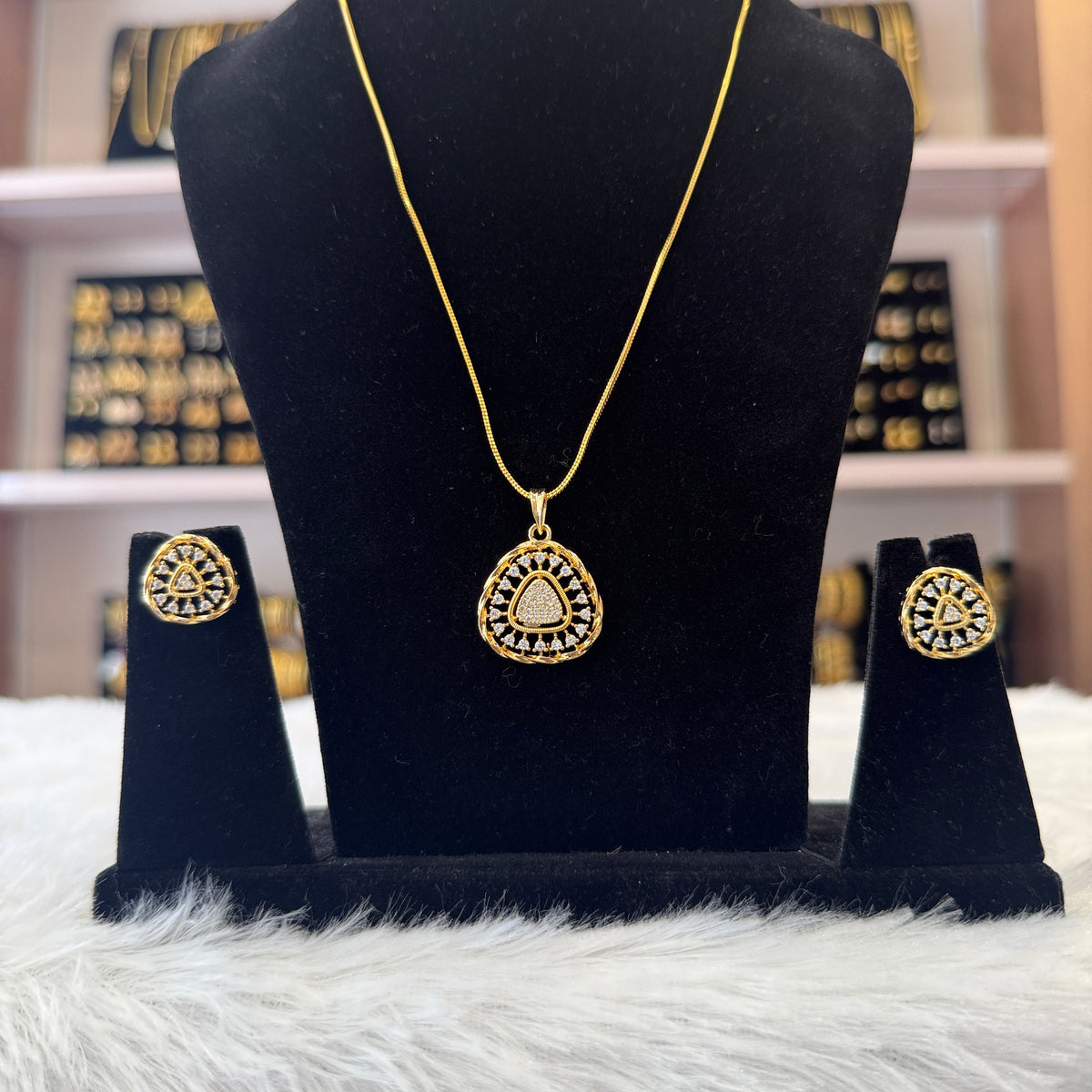 Diamond Pendant Set