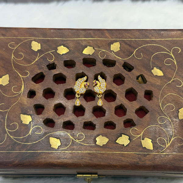 Gold Stud - STG00271