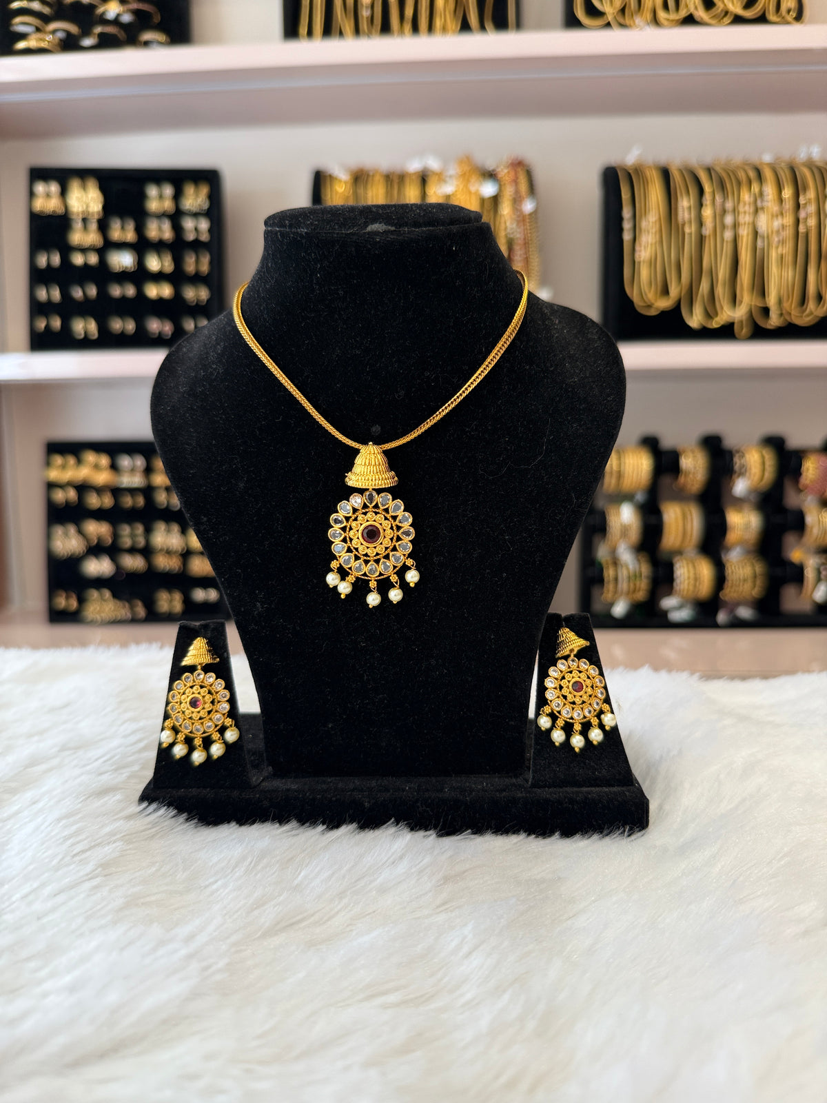 Gold Choker