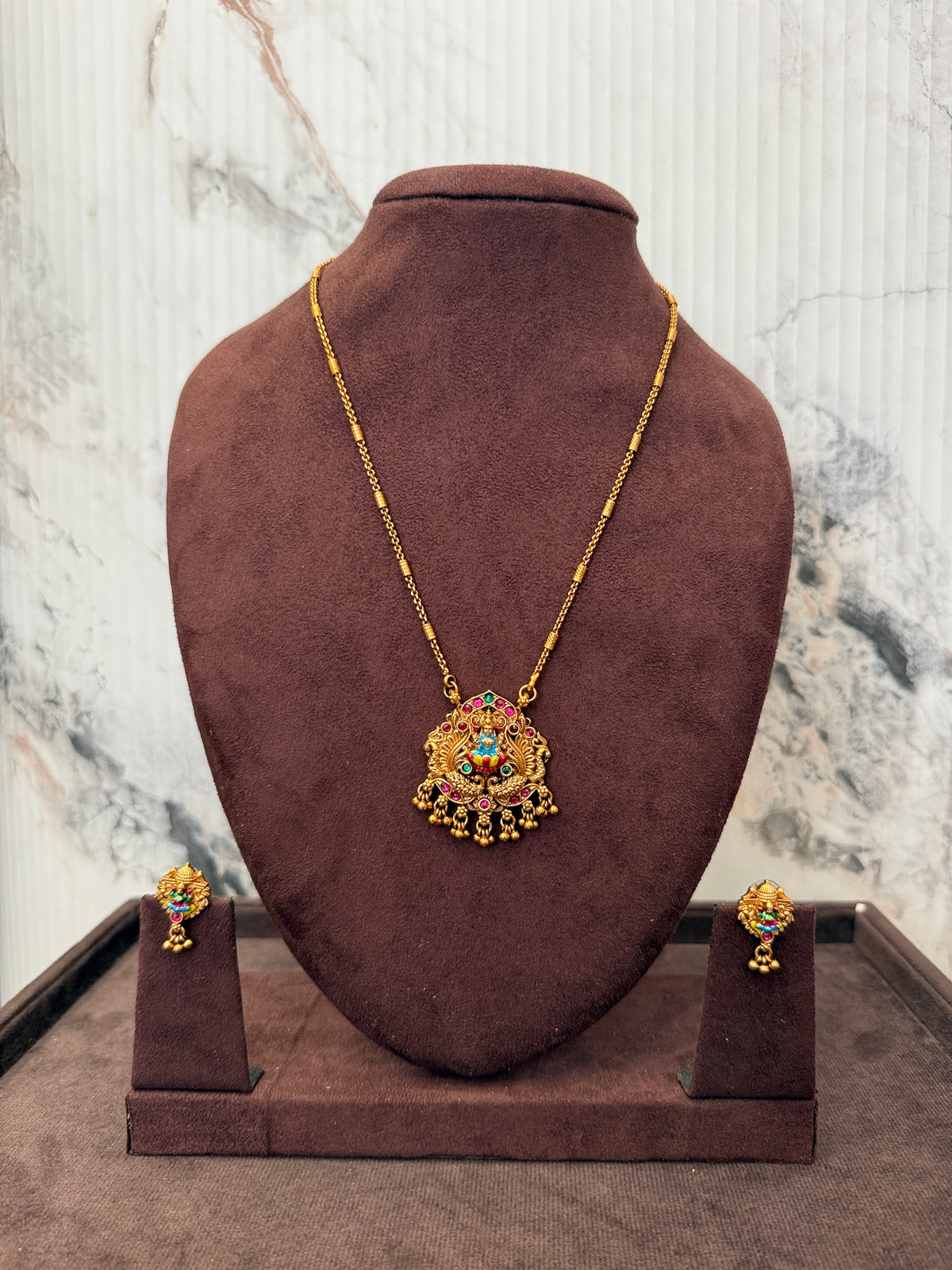 Budget Antique Collections - Design 15