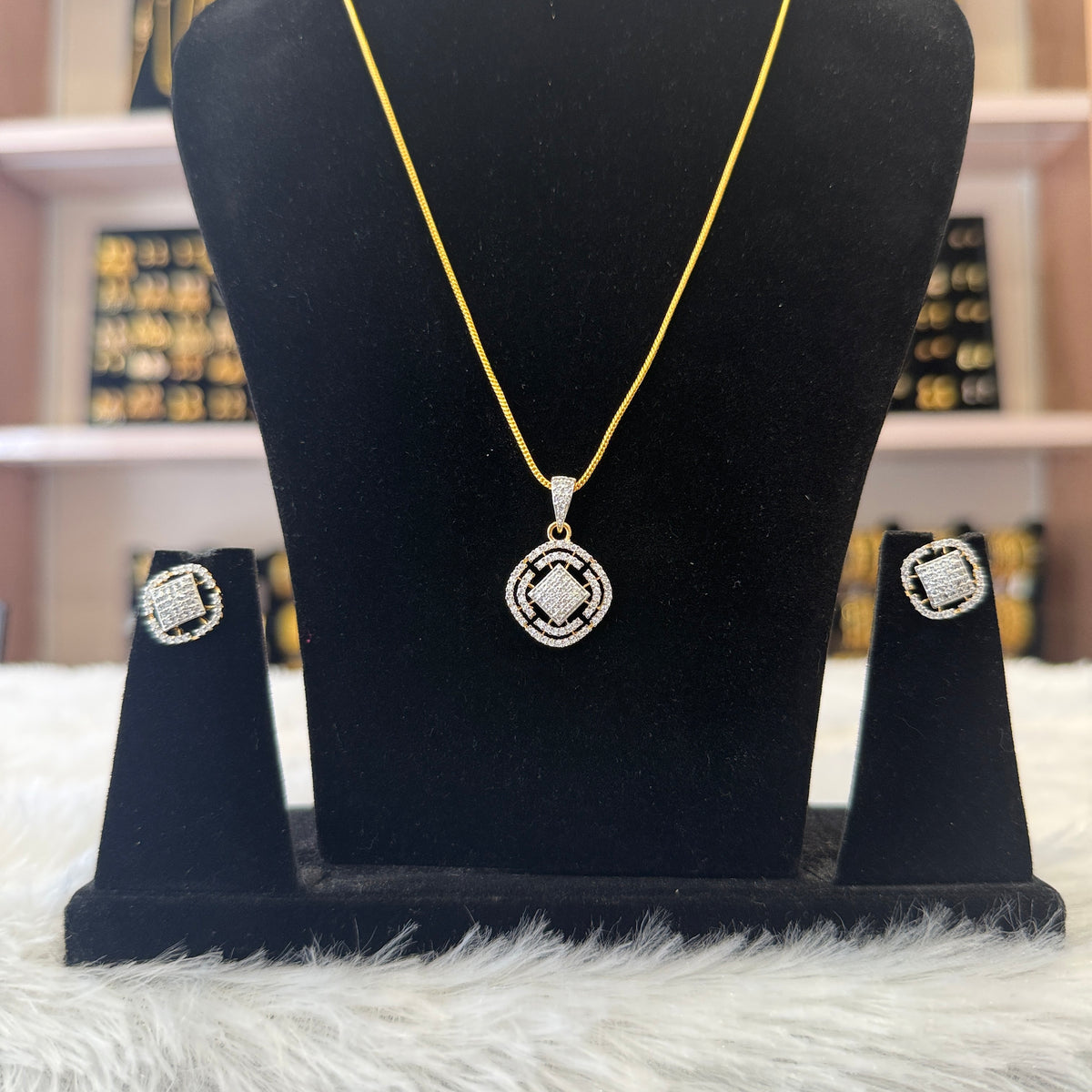 Diamond Pendant Set