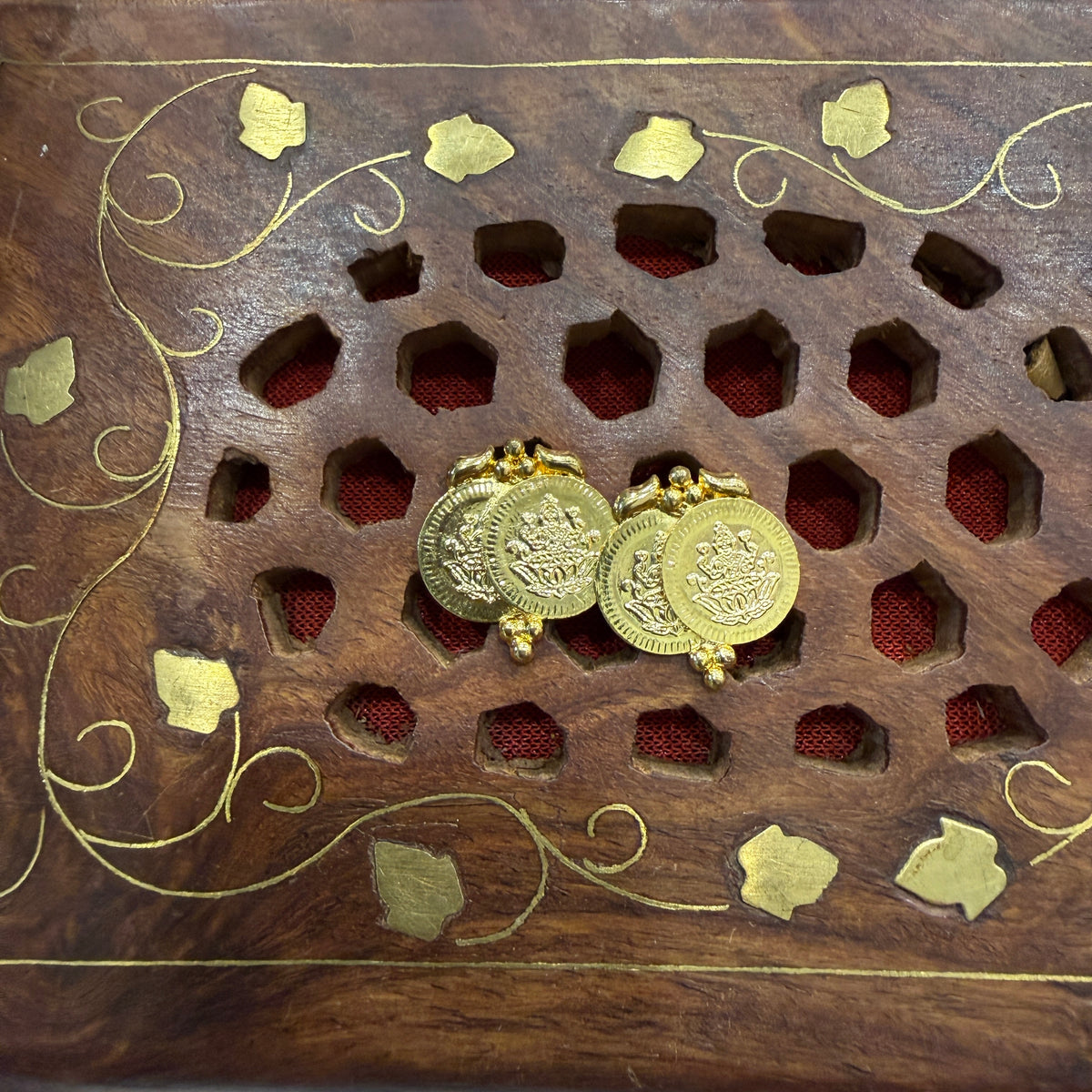 Gold Stud - STG00100