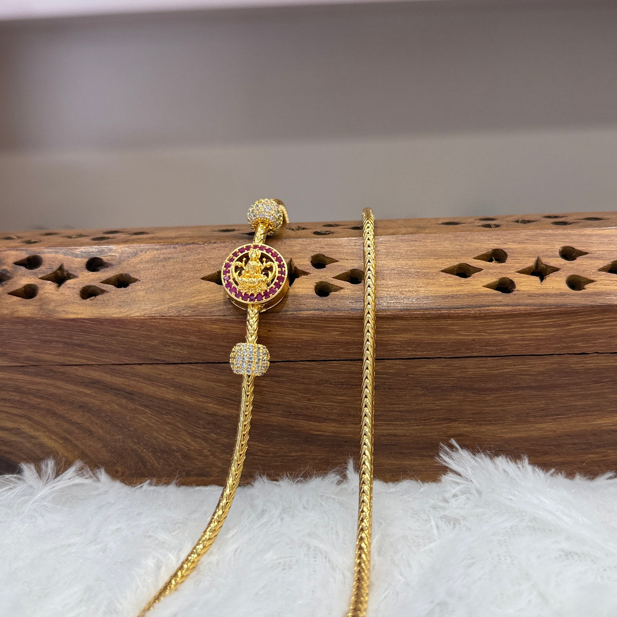 Gold Mugappu Kodi Stone - MKS0041