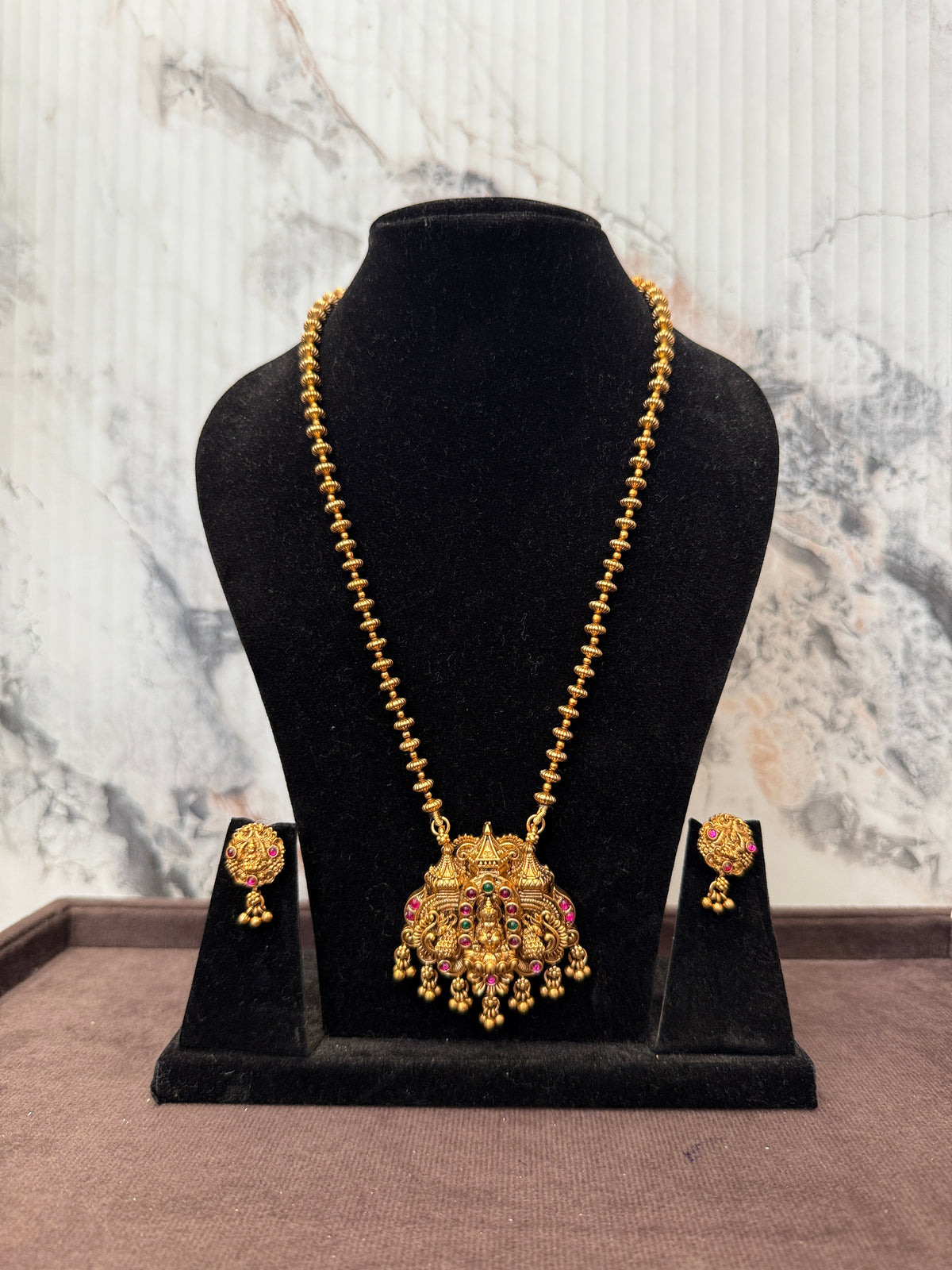 Budget Antique Collections - Design 17