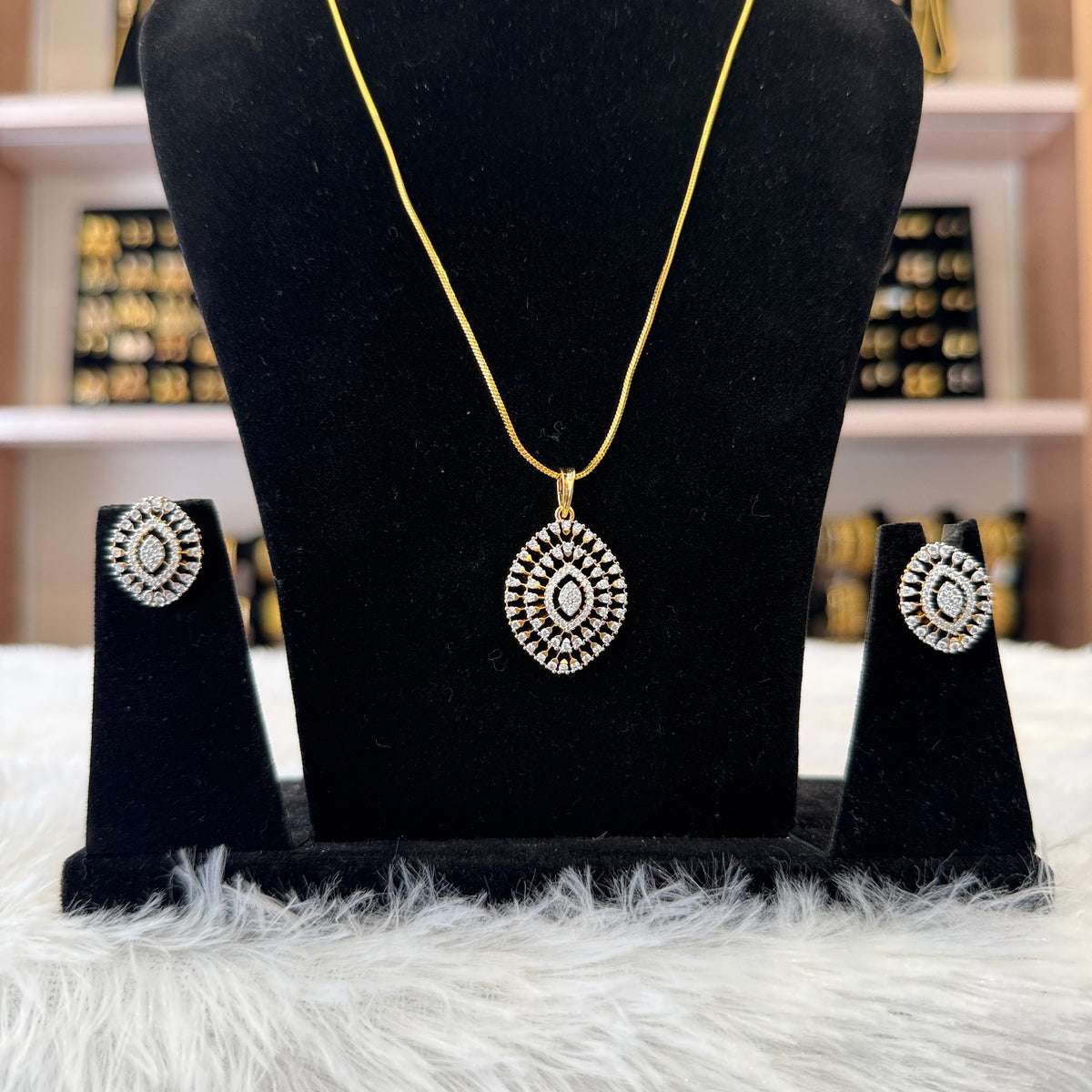 Diamond Pendant Set