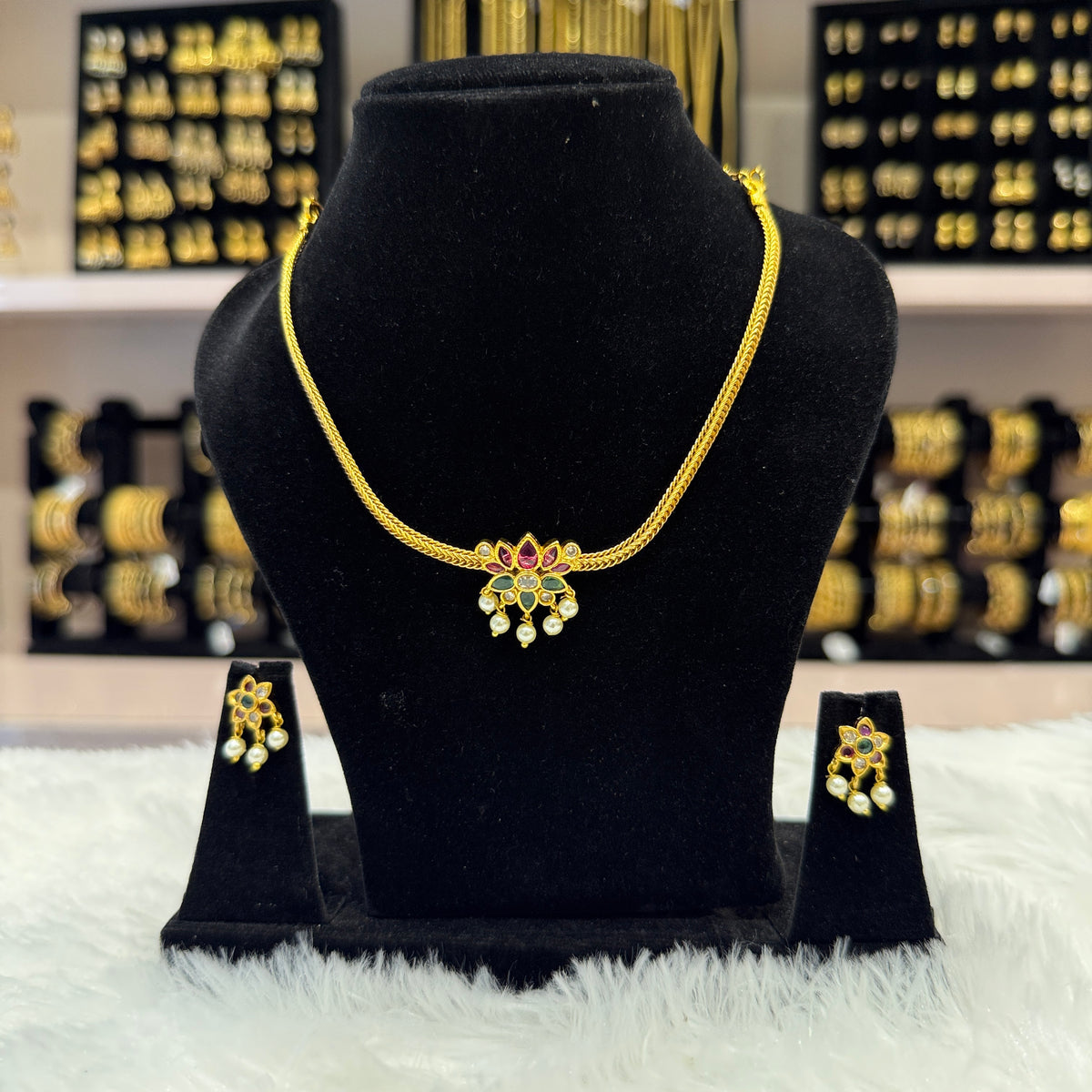 Gold Choker