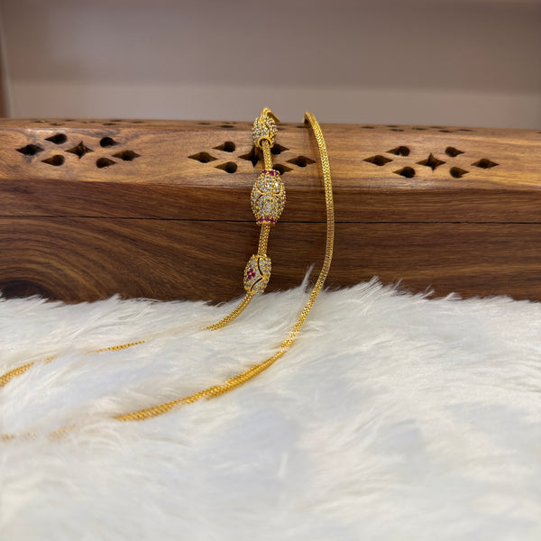 Gold Mugappu Chain Stone
