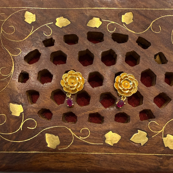 Gold Stud - STG00105