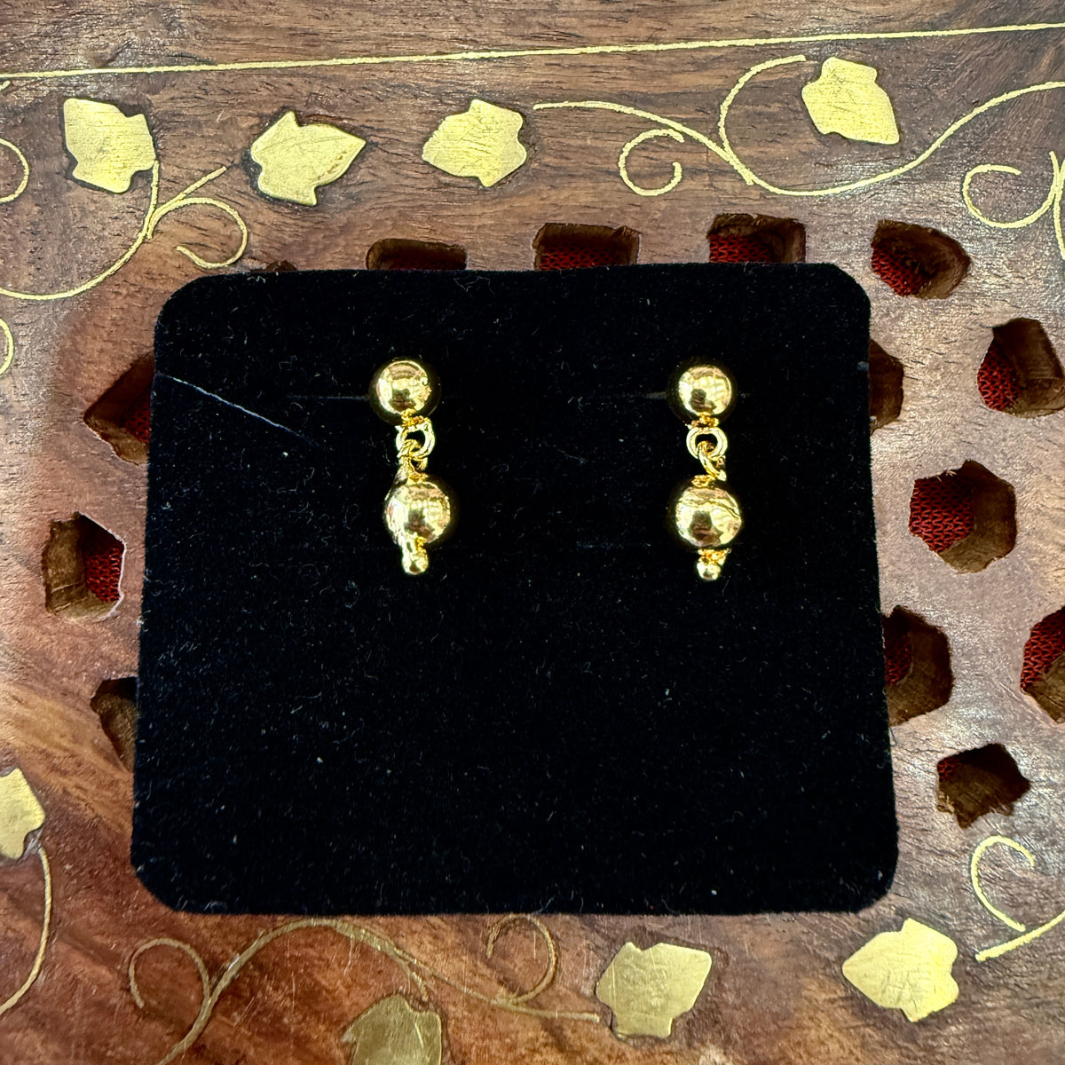 Gold Stud - STG0020