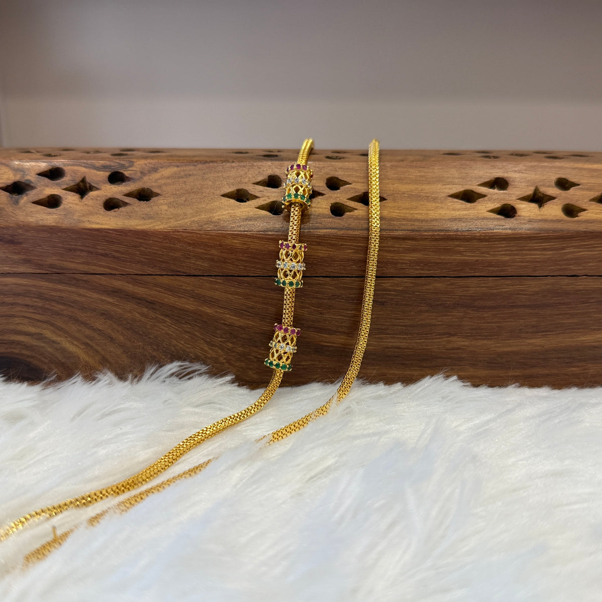 Gold Mugappu Chain Stone
