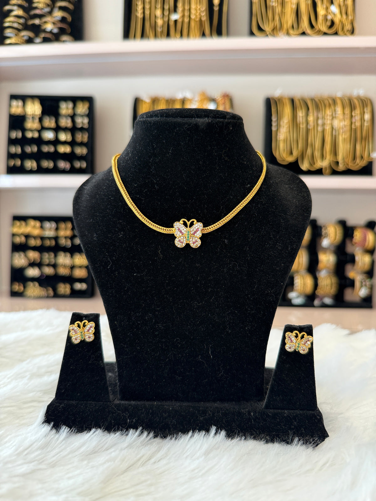 Gold Choker