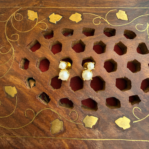 Gold Stud - STG00175