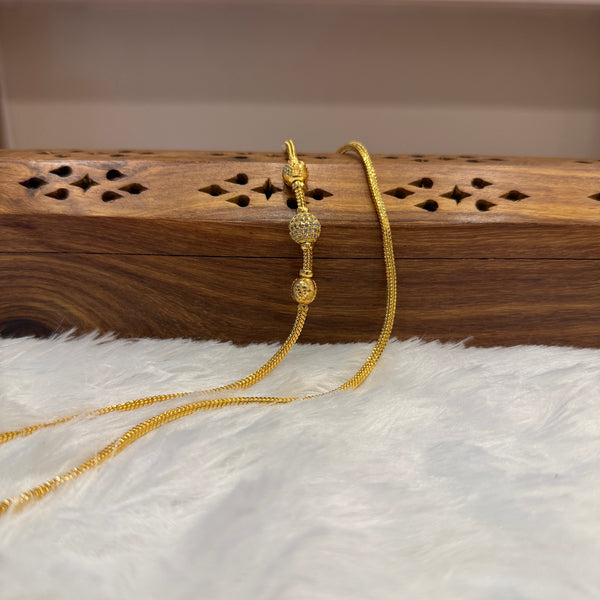 Gold Mugappu Chain Stone