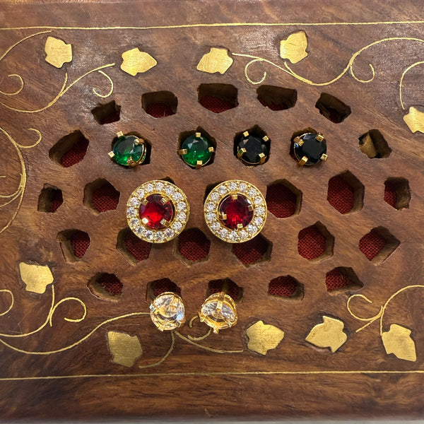 Gold Stud - STG00239