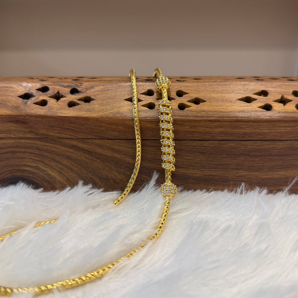 Gold Mugappu Kodi Stone